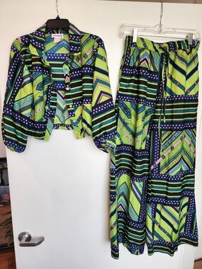 Vibrant 2 Pc Geometric Print Wide-Leg Pants/Cropped Jacket Blouse - Lime Multi